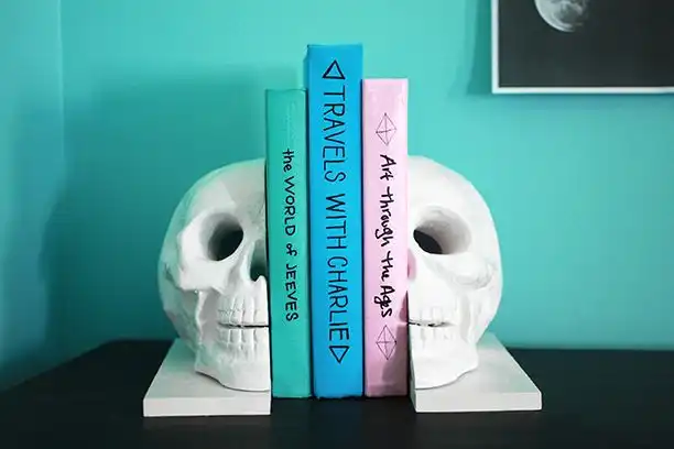 Skull bookends DIY