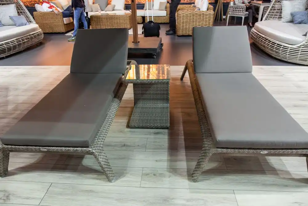 Sky line design chaise journey chair