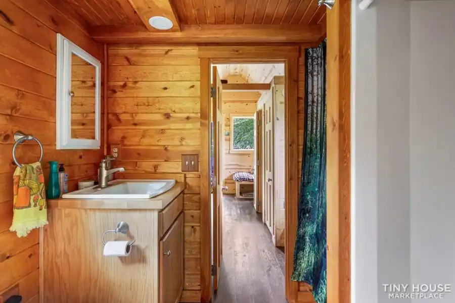 How To Deal With A Tiny House Bathroom – 12 Inspiring Design Ideas