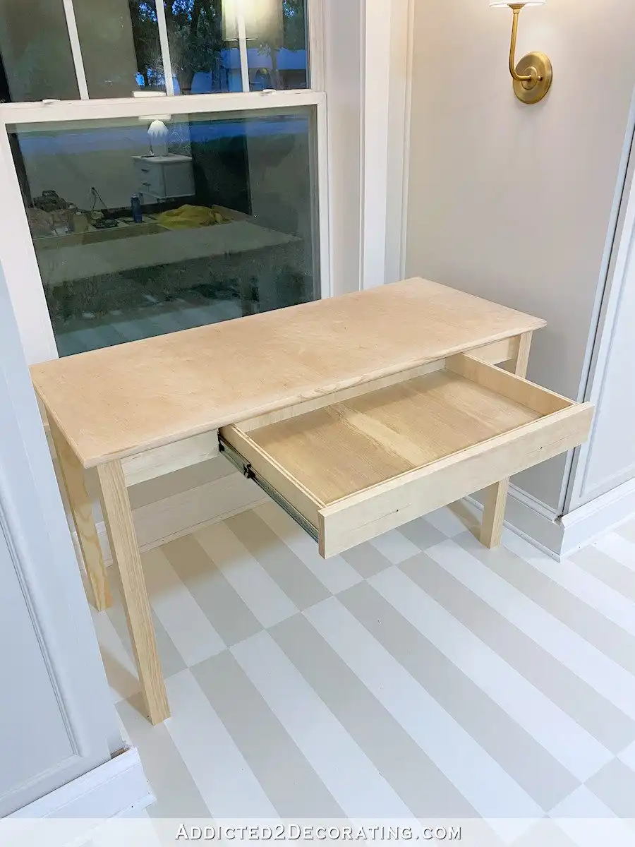 Small Writing Desk Tutorial