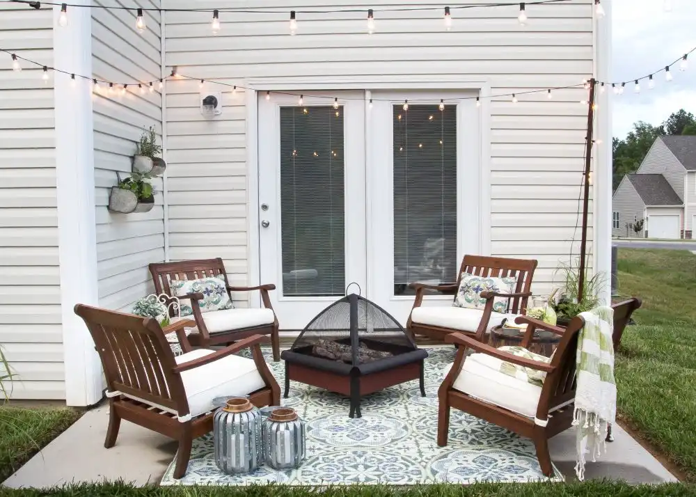 How to Choose Outdoor String Lighting