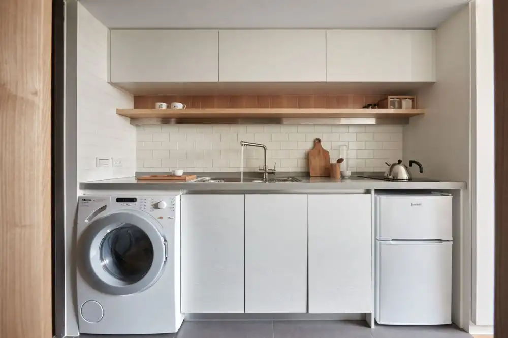 Clever kitchen and laundry room combo