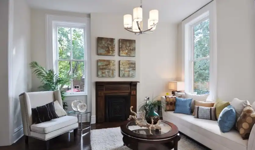 Small living room with a traditional design