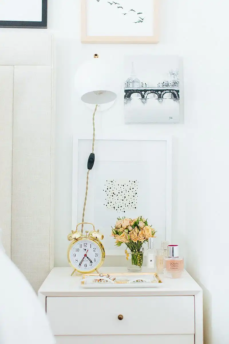 Small nightstnad and wall mounted light