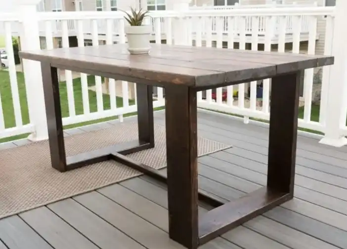 Small outdoor coffee table DIY