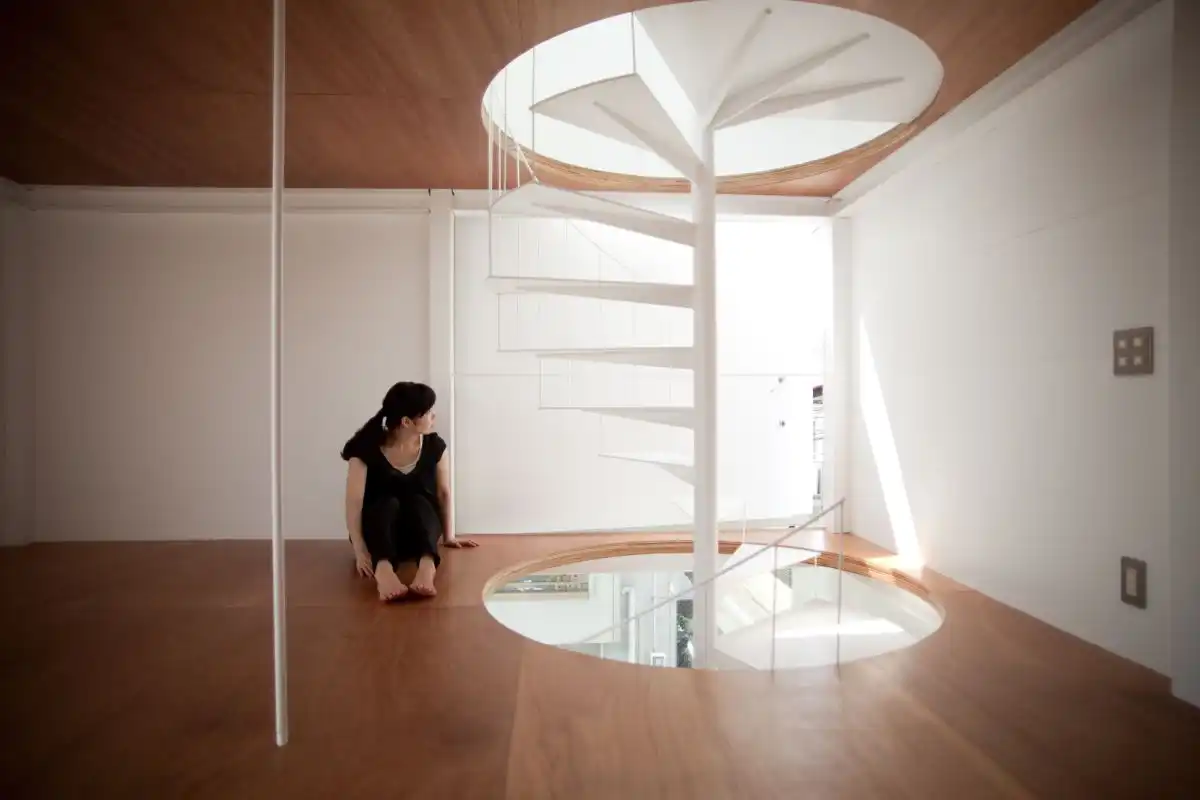 Small tower house in Tokyo Design