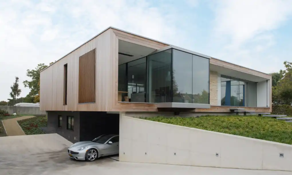 Solar Power M House Design Garage under