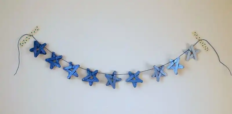 Sparkly ombre popsicle stick star