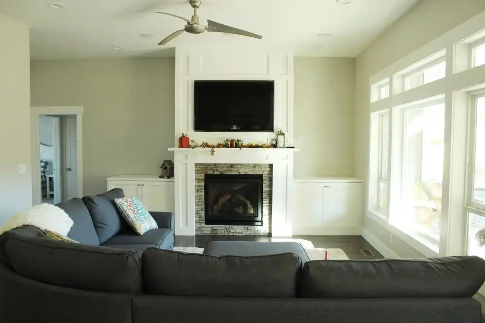 Stacking the flat screen TV on top