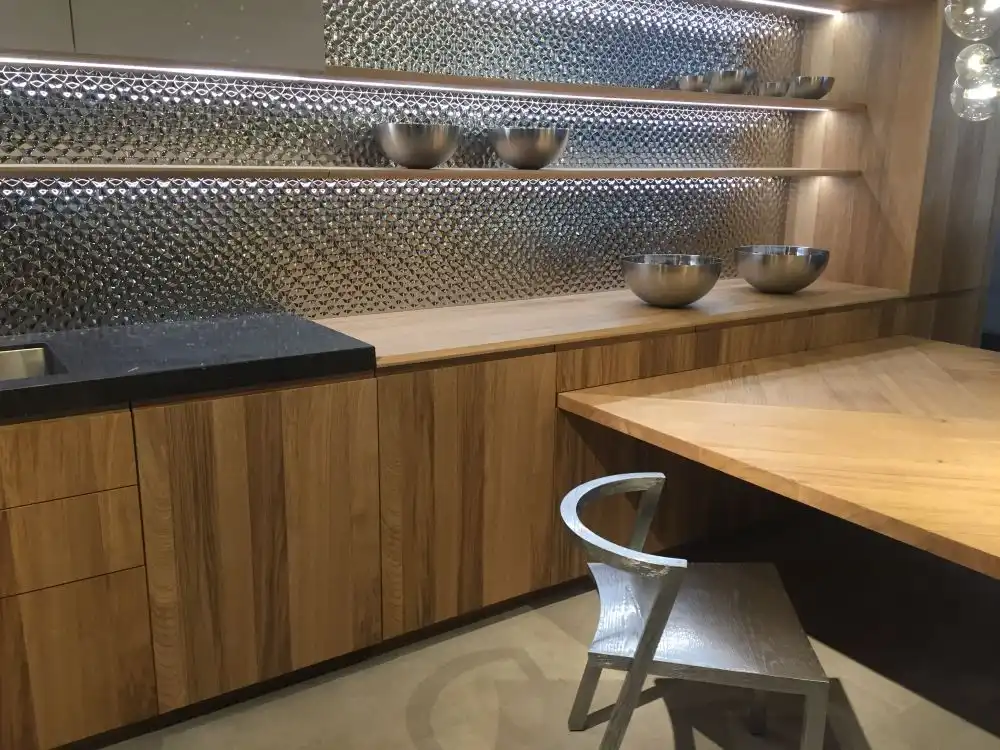 Stainless steel backsplash