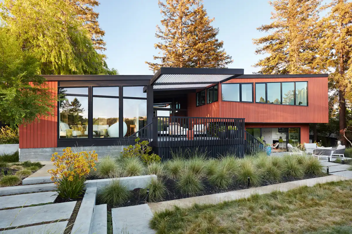 The Stylish Renovation And Expansion Of A Mid-Century Modern House