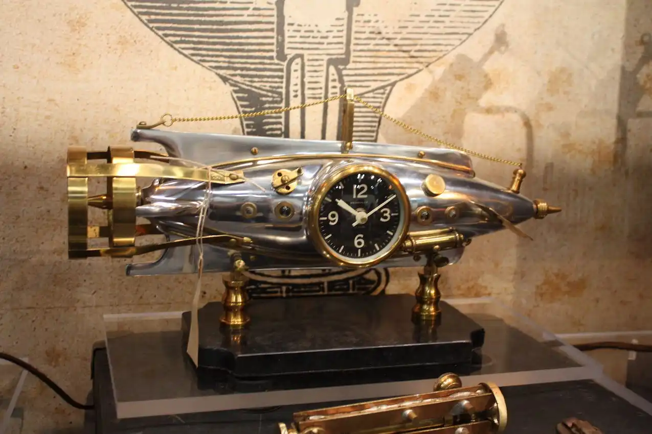 Steampunk Table clock