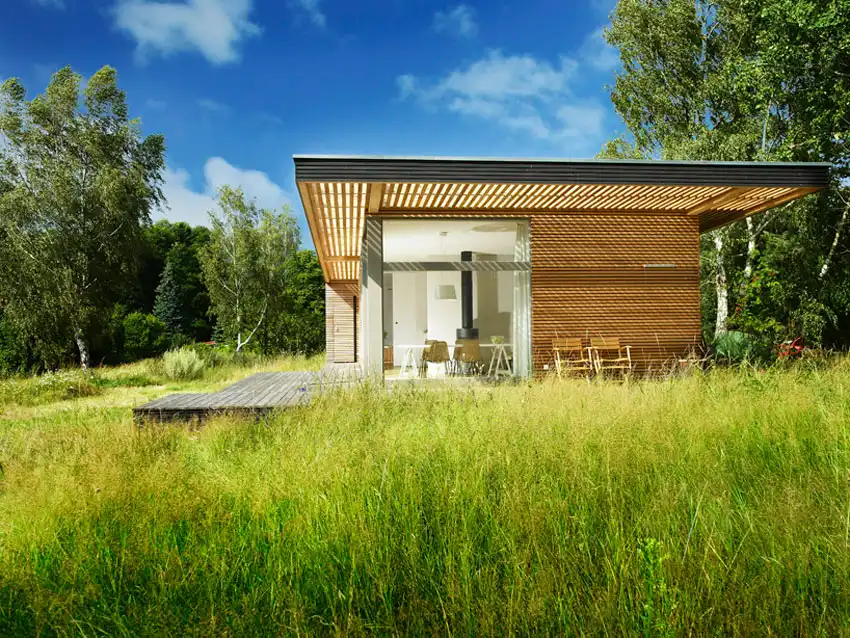 Summer House Piu Construction with Pergola
