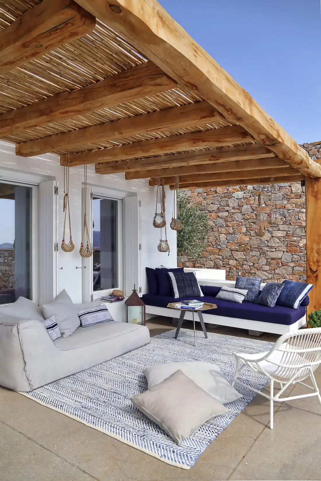 Summer Residence on the Island of Syros in Greece with Beautiful Colors