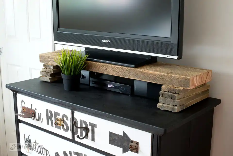 pallet furniture tv stand