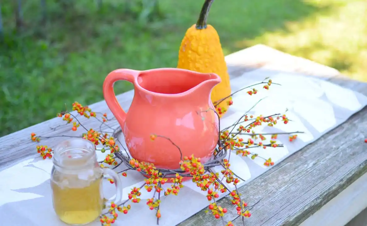 Table fall decor with flowers