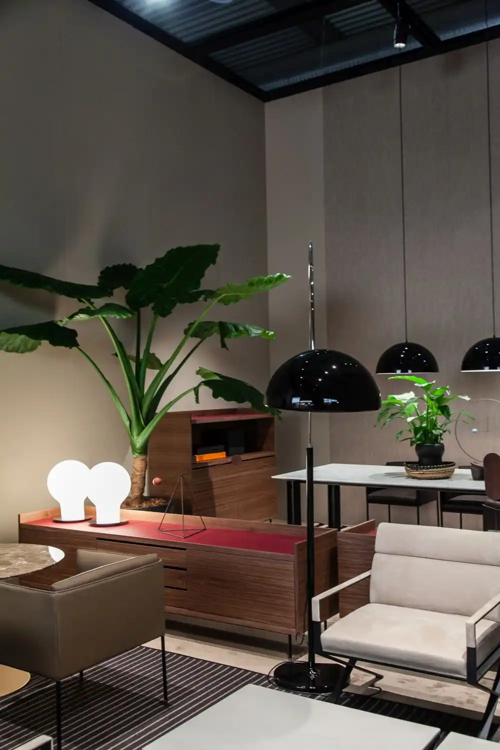 Table lighting fixtures