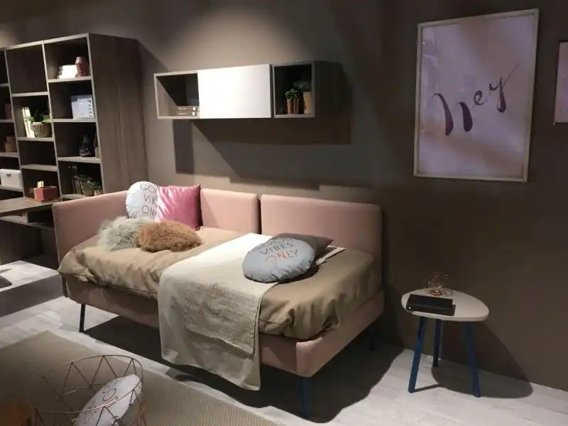 Teenage daybed area