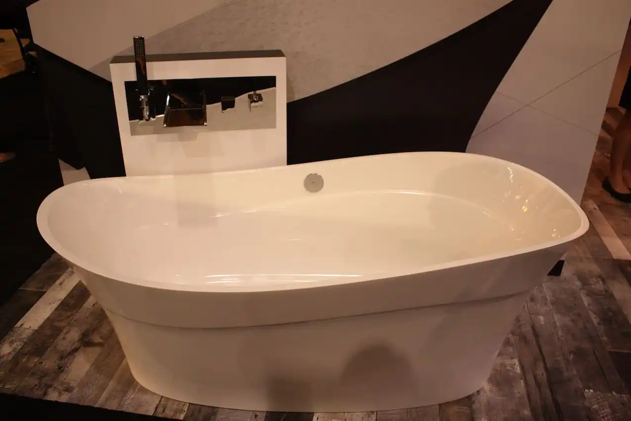 Tenzo shapely tub