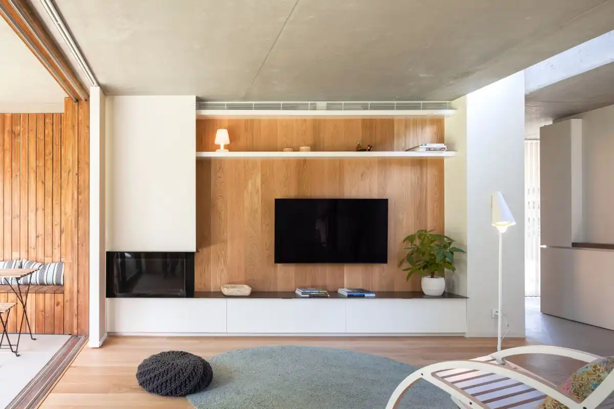 The Park House by Arnau estudi d'arquitectura in Spain -wall tv