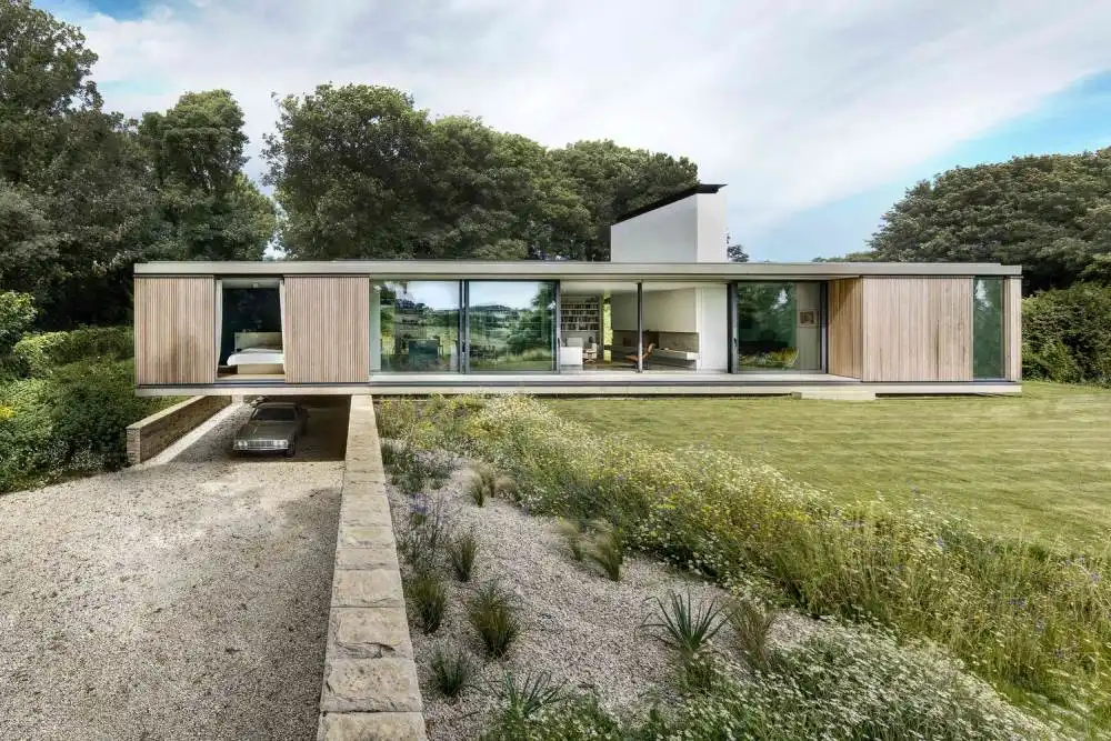 The Quest In uk by Strom Architects