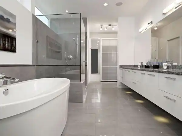 The Summit grey bathroom1
