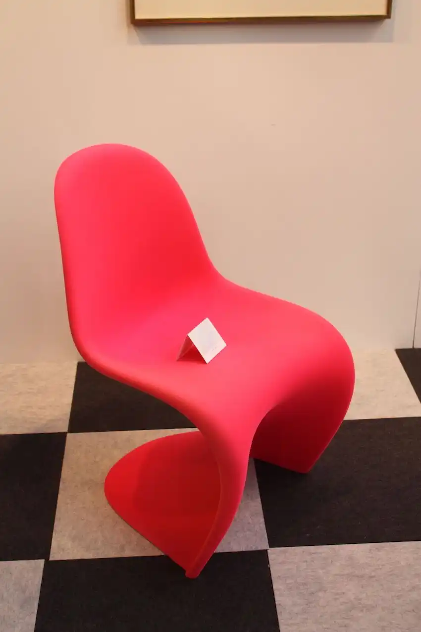 The beauty of the panton chair