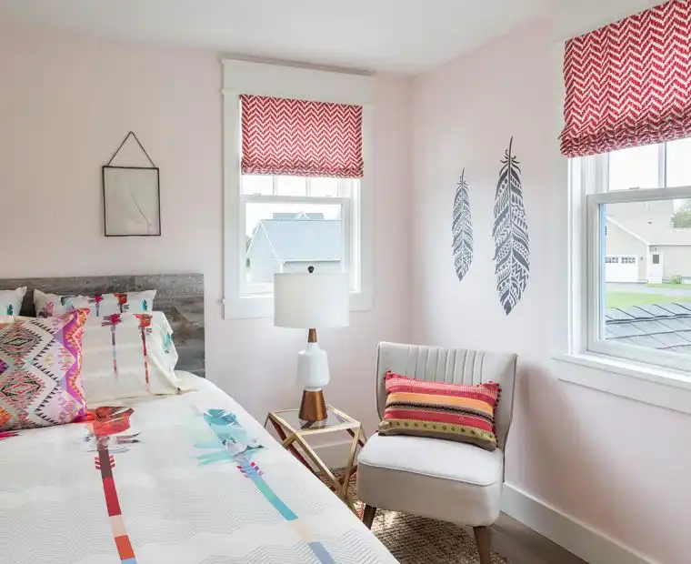 This old classic shingle-style home - bedroom decor