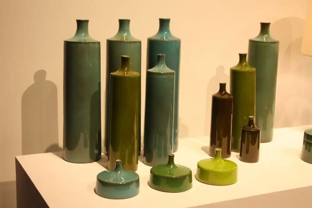 Thomas fritsch blues and greens - Consider a pop of green