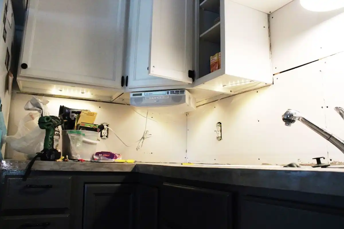 Three LEDs under the corner cabinet