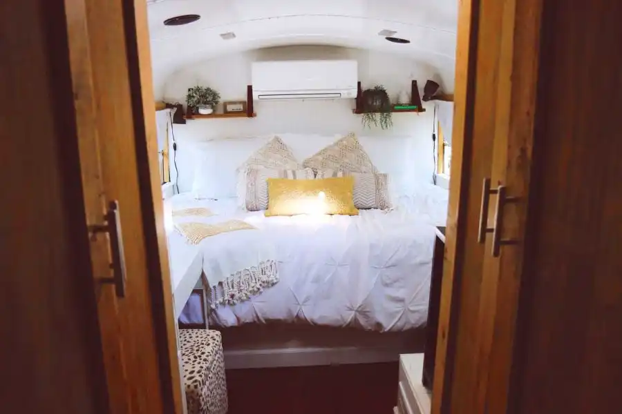 Tio Aventura Bus Bedroom