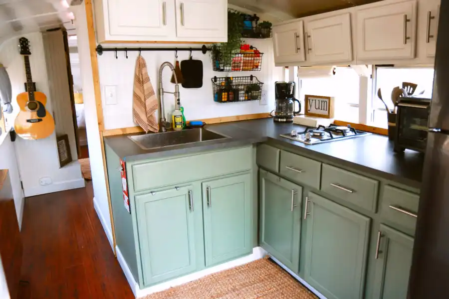 Tio Aventura Bus KItchen