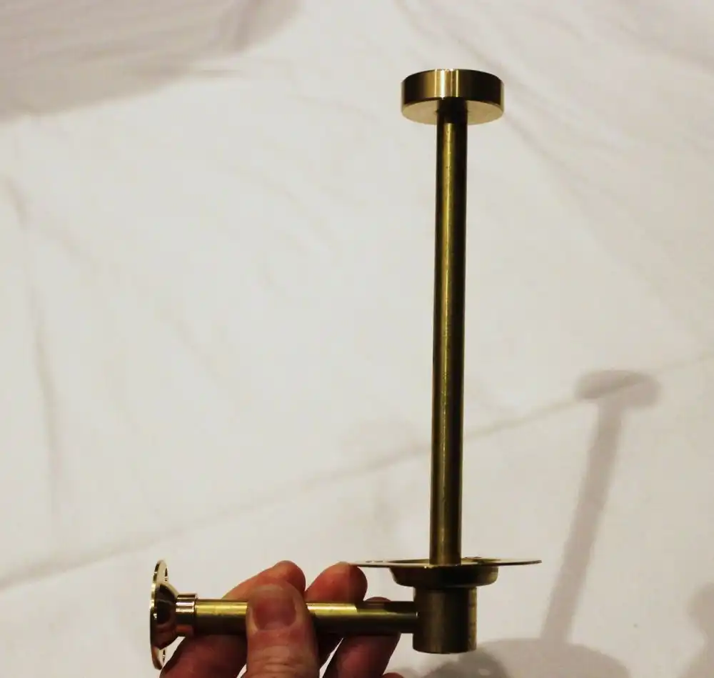 Toilet paper holder from Brass 1
