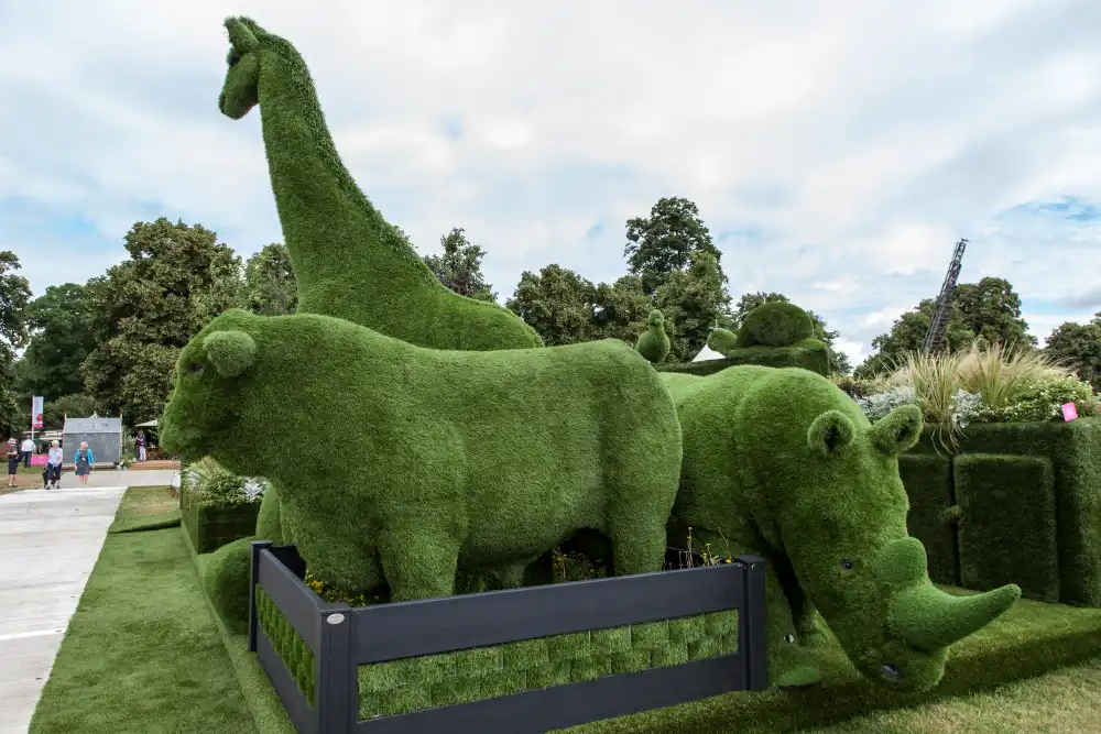 What Are Topiary Trees?