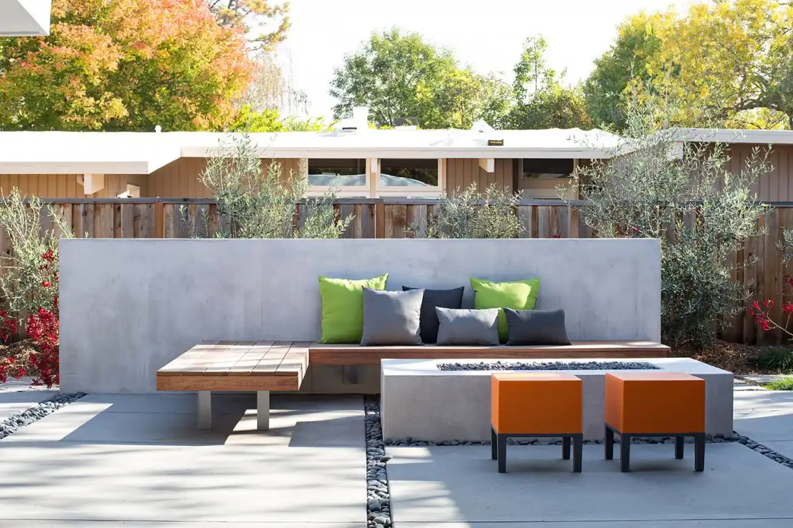 Truly Open Eichler Home - Deck bench and concrete floor