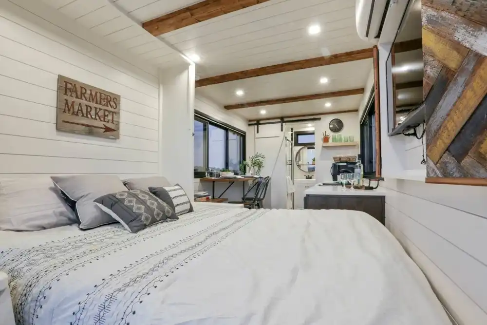 Try Out Life on a Farm in a Tiny House bed