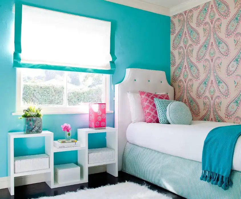 Turquoise teenage room