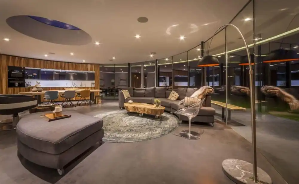 Unique circula 360 Villa design by 123DV living room