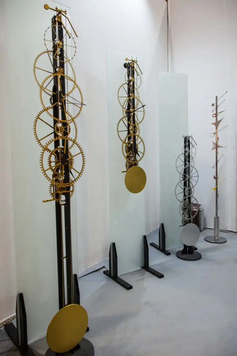 Unusual Mechanism clock from schlumpf