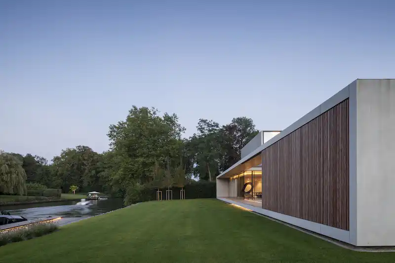VDB Residence lawn and river view