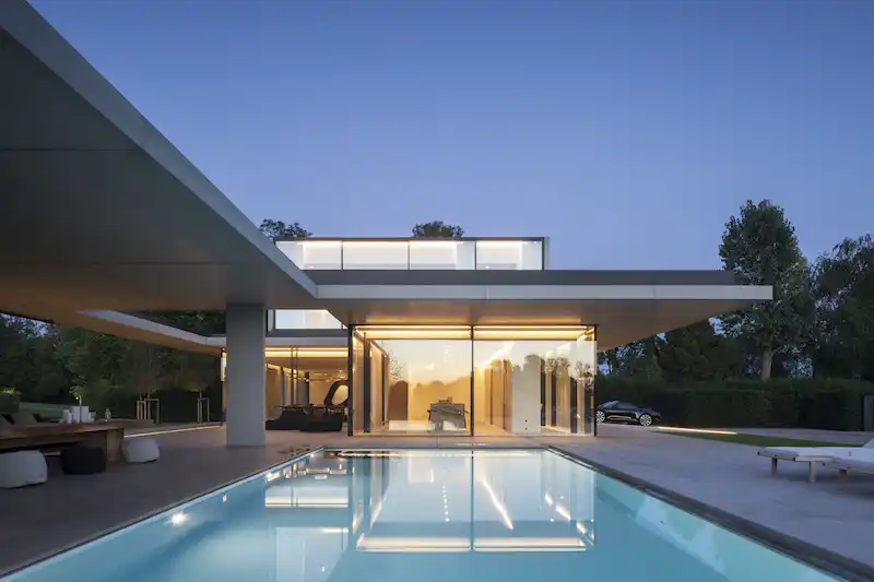 VDB Residence pool at sunset