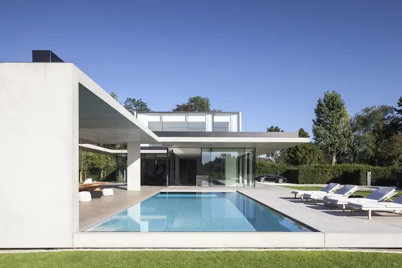 VDB Residence poolside area