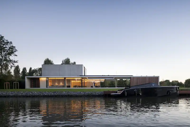 Majestic Bachelor Pad Has Its Own Underground Night Club