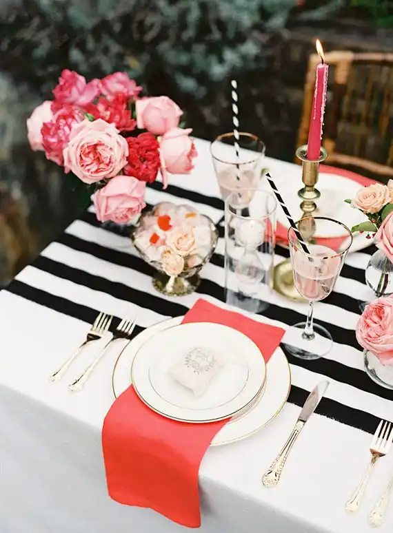 Valentines-Day-Table-Decor