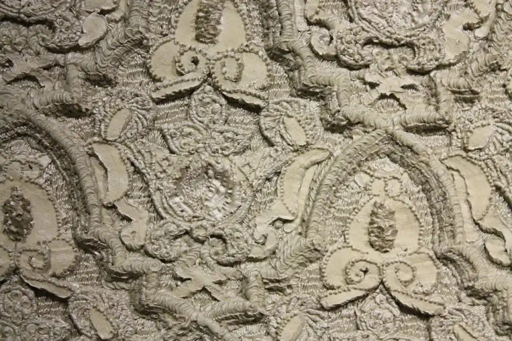 Intricate, multifaceted and complex texture is the most intriquing aspect of this piece.