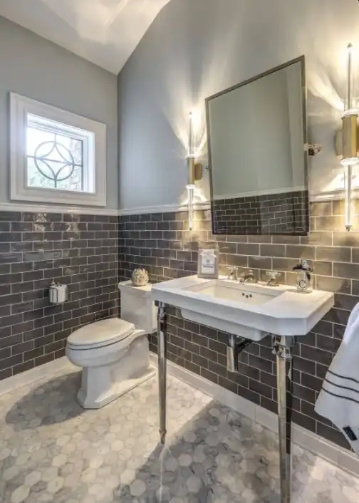 Victorian style bathroom decor