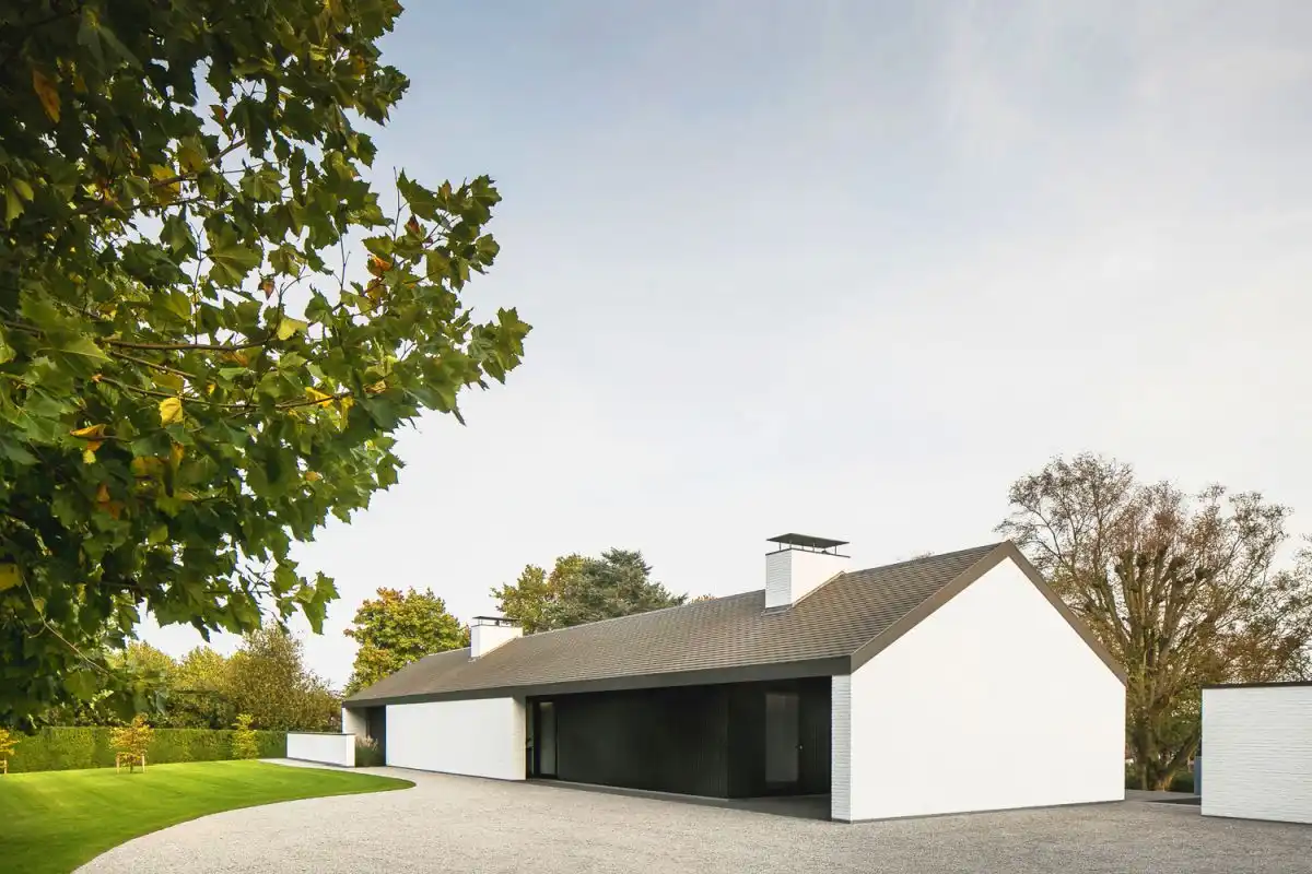 Villa NTT Belgium by Architectuuratelier De Jaeghere