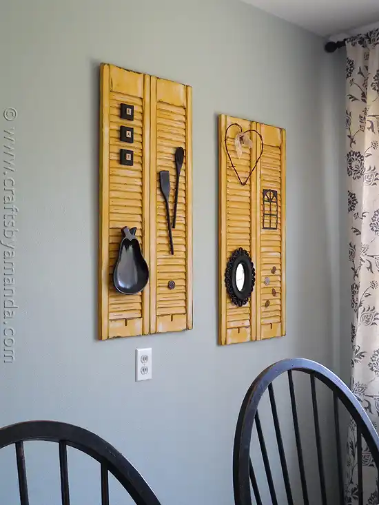 Wall art sood shutters