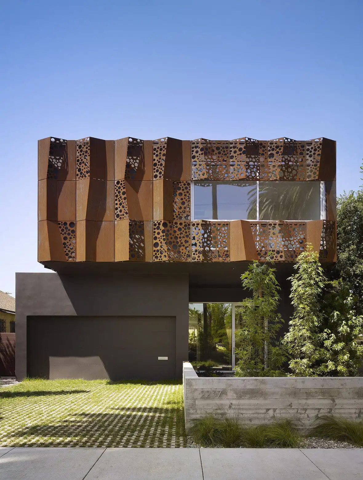 Gorgeous Corten Facades That Gracefully Withstand The Test Of Time