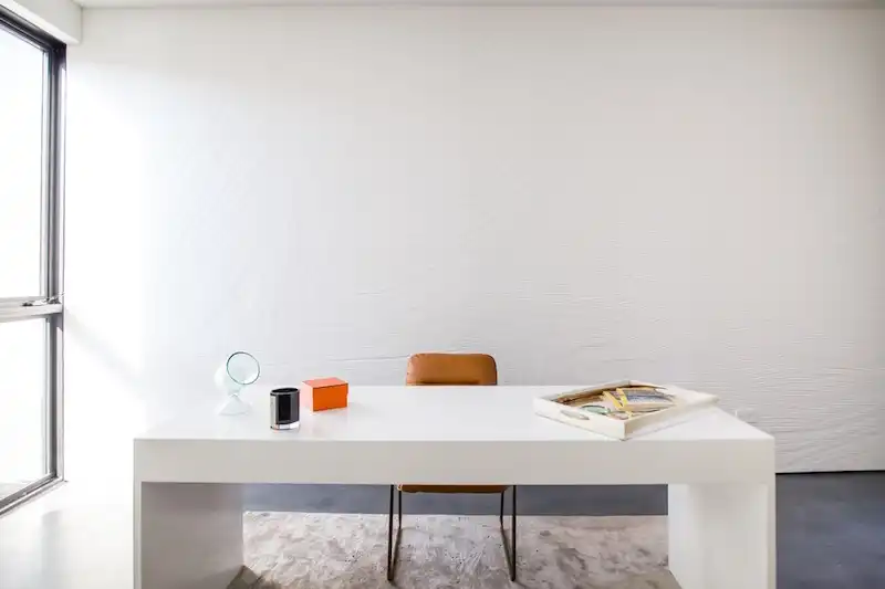 Wave House minimalist desk